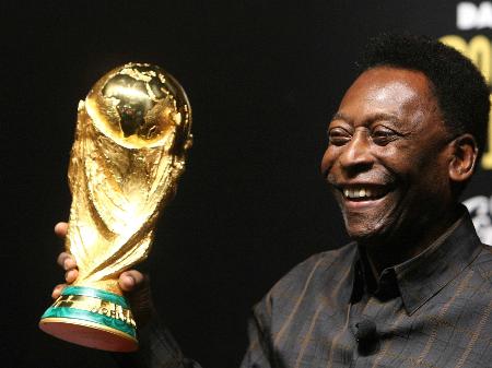  Kakayaan jutawan anu ditinggalkeun ku Pelé bakal dibagi ka langkung ti lima urang
