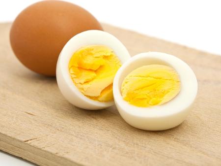  Die eierdilemma: eiergeel of wit? Verskille en voordele van elk