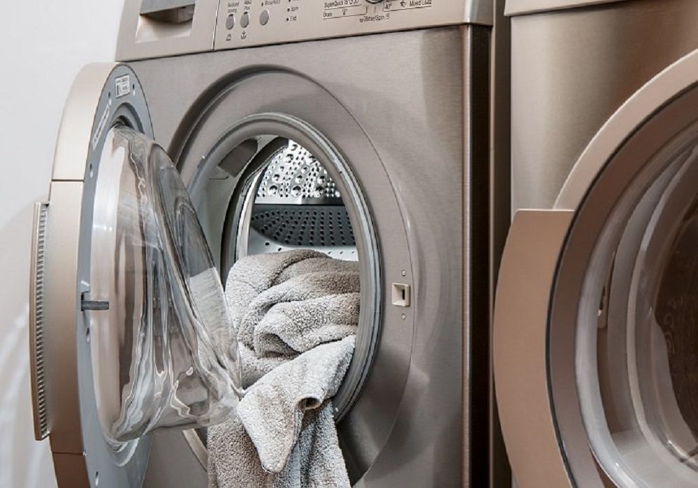  Ziniet, ko nedrīkst likt veļas mazgājamajā mašīnā un žāvētājā.