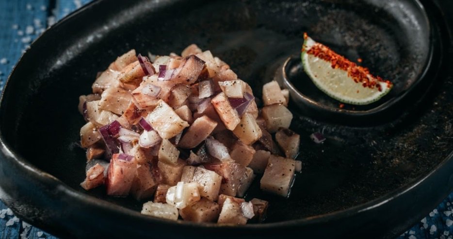  Немає смаку: російський салат з рибою визнаний найгіршим гастрономічним поєднанням!