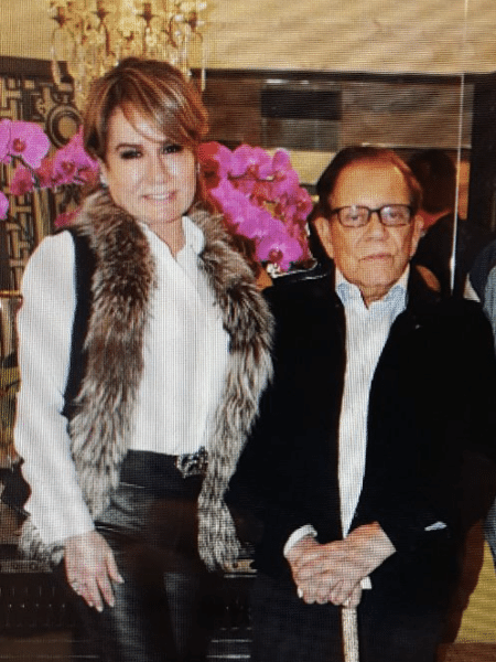 Suzy Camacho akuzohet për keqtrajtim për të marrë pasuritë e lëna nga bashkëshorti i saj