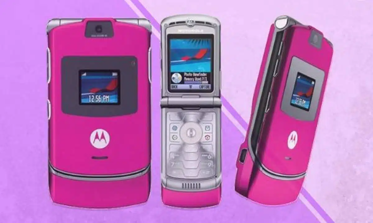  Urejeshaji wa rununu: Kumbuka 'ikoni' ya miaka ya 2000 - kutoka 'Tofali' hadi Motorola V3.